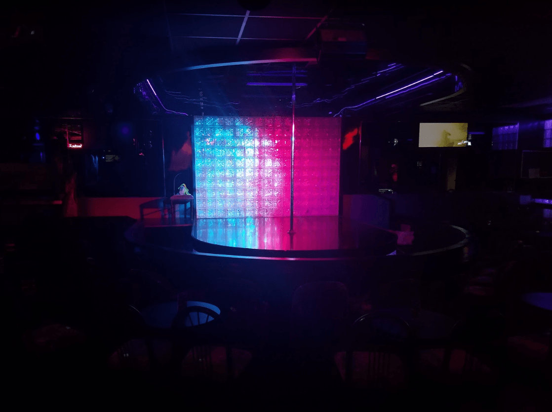 Pure Gold's Crazy Horse - Nashville - Nightclub in Nashville, United States