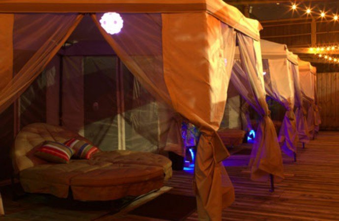 Menages - Swinger Club in Nashville, United States