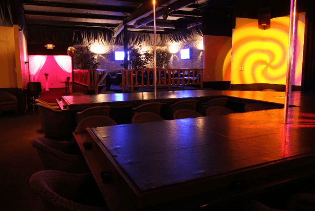 Stars Cabaret - Neenah - Nightclub in Neenah, United States