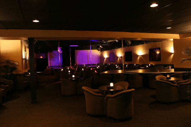 Stars Cabaret - Neenah - Nightclub in Neenah, United States