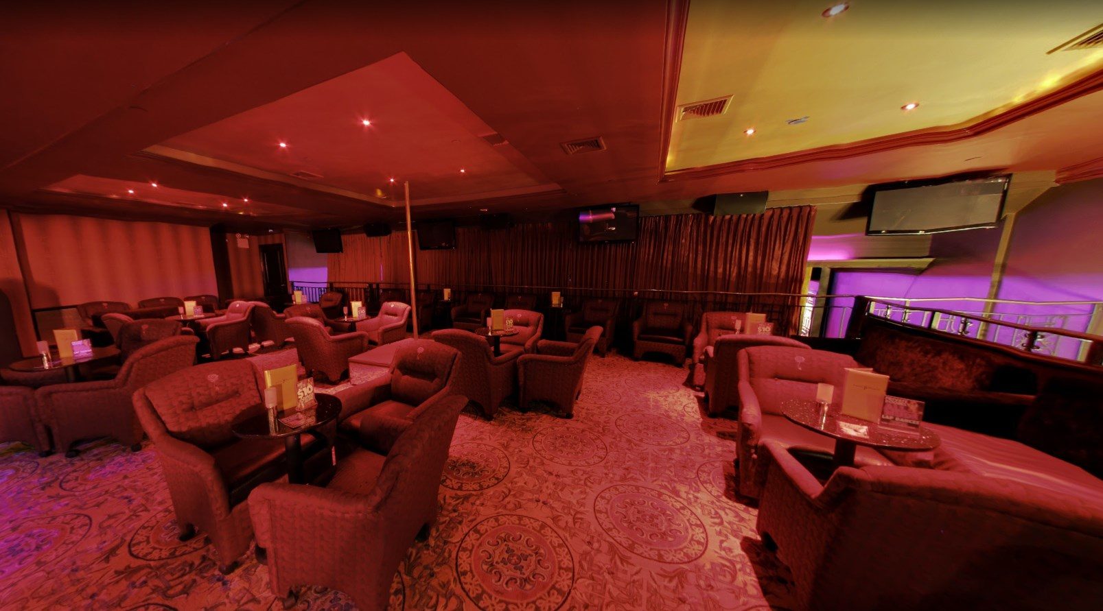 Show Palace Lic - Nightclub in New York, United States