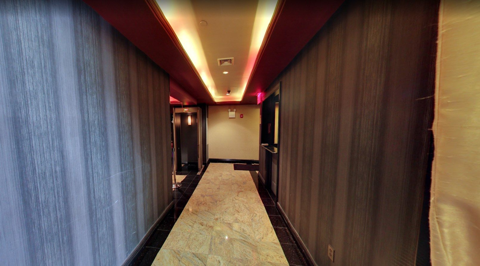 Show Palace Lic - Nightclub in New York, United States