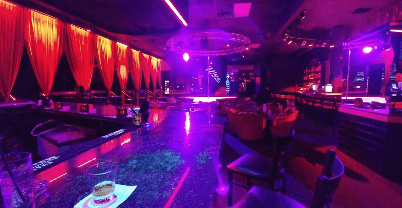 Ultra Lounge Miami - Nightclub in North Miami Beach, United States
