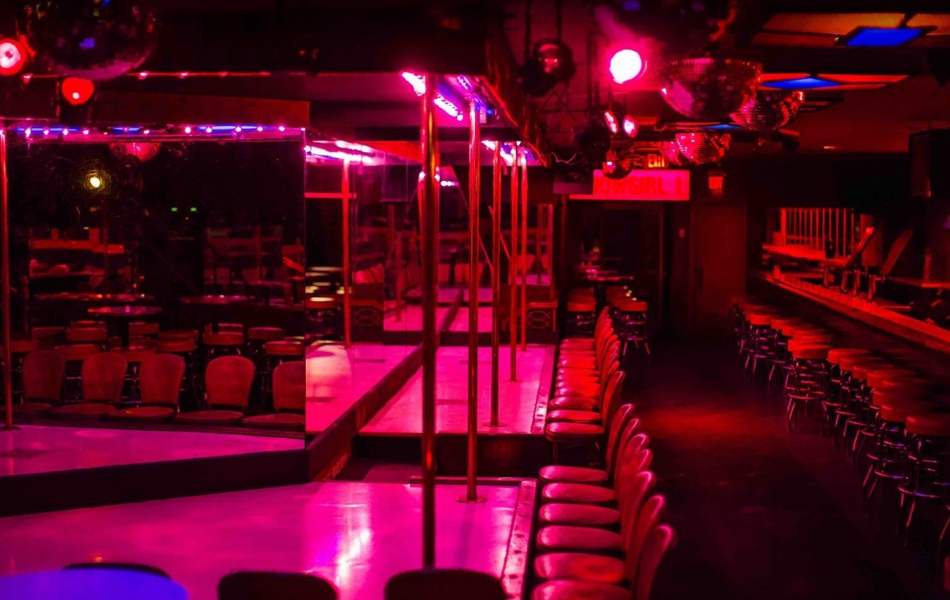 Club Omaha Gentlemen’s Club - Nightclub in Omaha, United States
