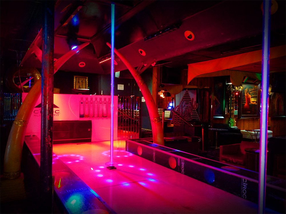 Cleo's Gentlemen's Club - Nightclub in Orlando, United States