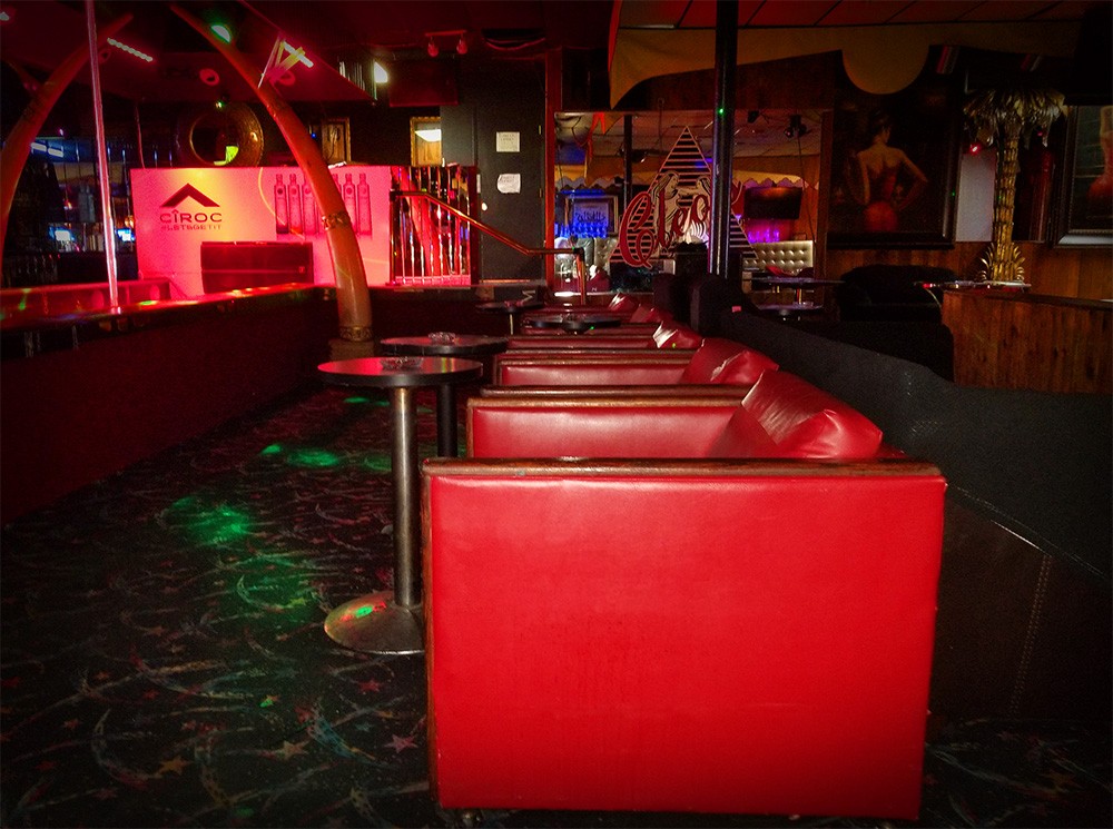 Cleo's Gentlemen's Club - Nightclub in Orlando, United States