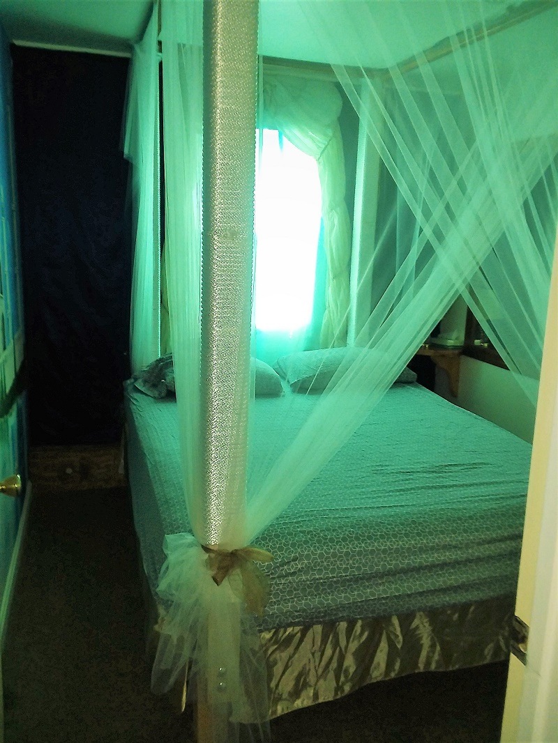 The Cottage - Swinger Club in Orrtanna, United States
