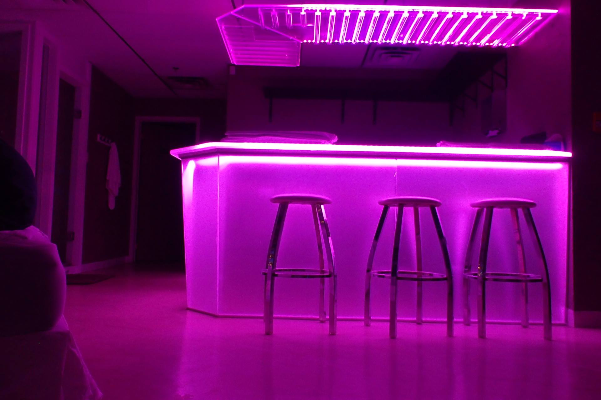 Obsession Swing Lounge - Swinger Club in Ottawa, United States
