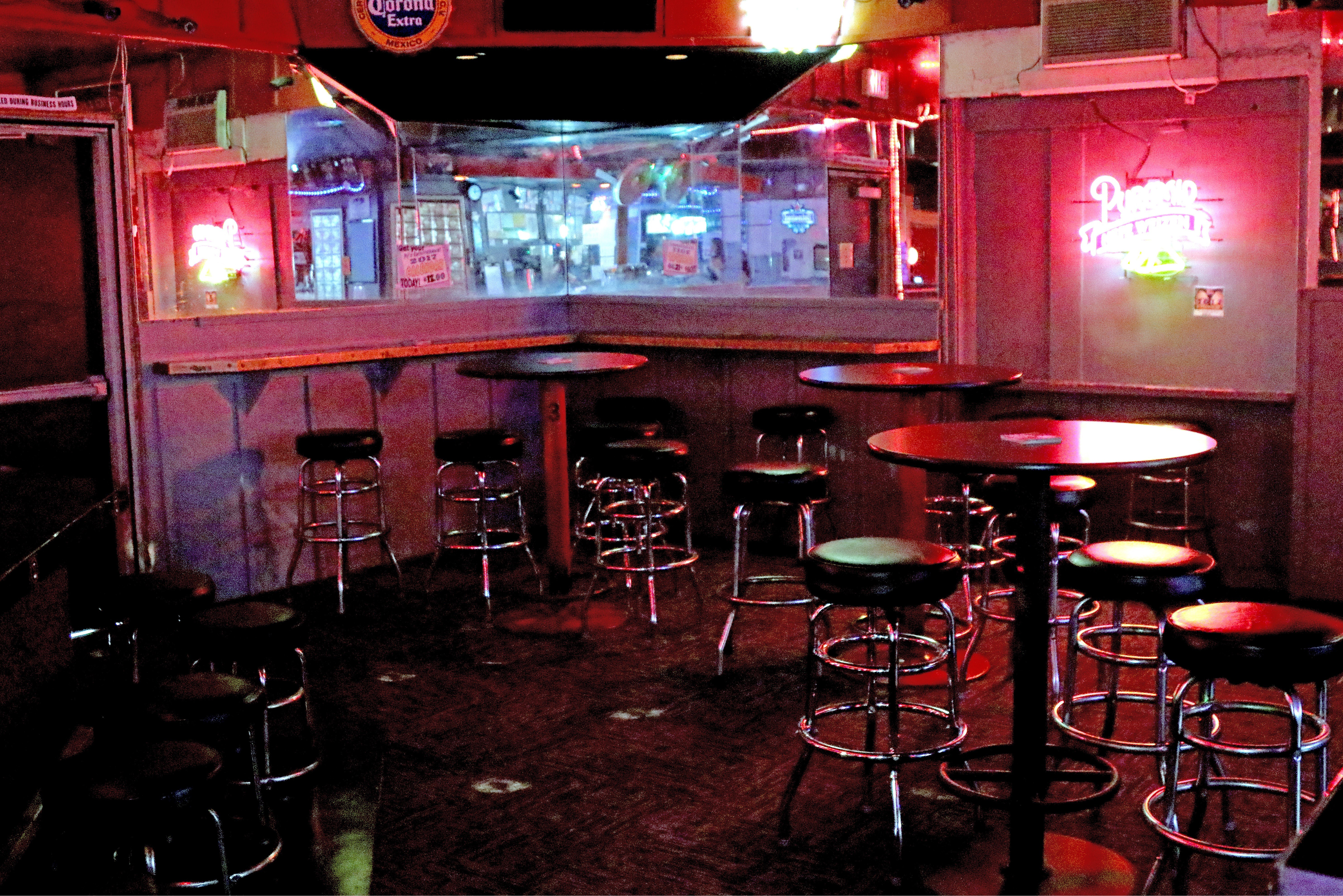Pj's Entertainment - Nightclub in Oxnard, United States
