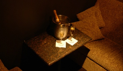 Platinum Dollz Gentlemen's Club & Restaurant - Nightclub in Passaic, United States