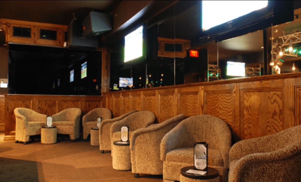 Platinum Dollz Gentlemen's Club & Restaurant - Nightclub in Passaic, United States
