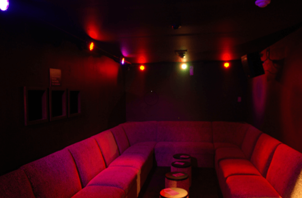 Platinum Dollz Gentlemen's Club & Restaurant - Nightclub in Passaic, United States
