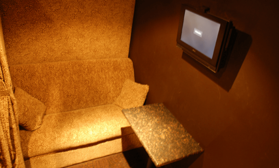 Platinum Dollz Gentlemen's Club & Restaurant - Nightclub in Passaic, United States