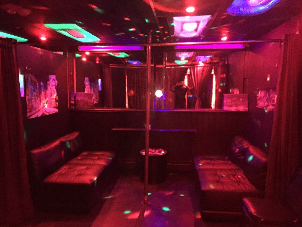 Sunrise Go Go Club - Nightclub in Paterson, United States