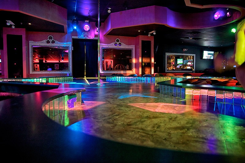 The Golden Banana - Nightclub in Peabody, United States