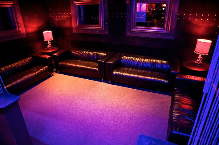 The Golden Banana - Nightclub in Peabody, United States