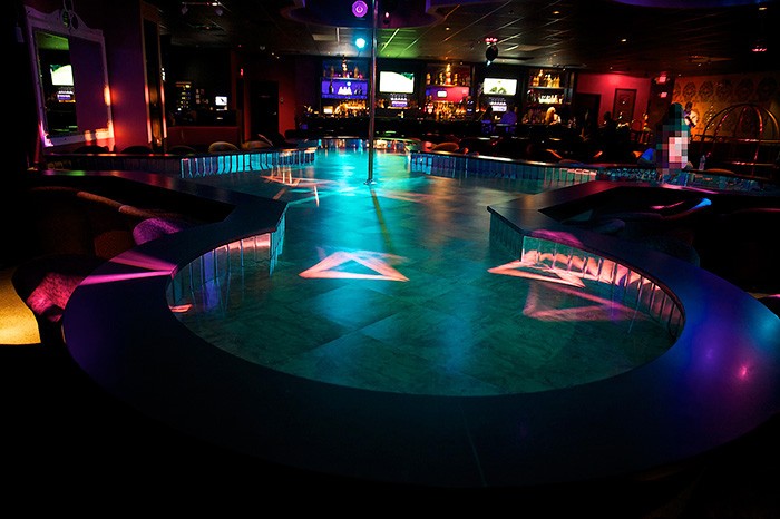 The Golden Banana - Nightclub in Peabody, United States