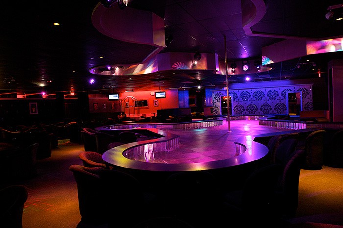 The Golden Banana - Nightclub in Peabody, United States