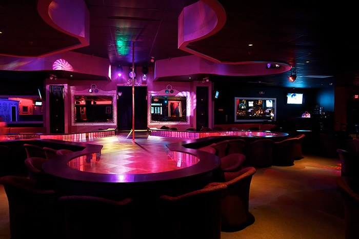 The Golden Banana - Nightclub in Peabody, United States