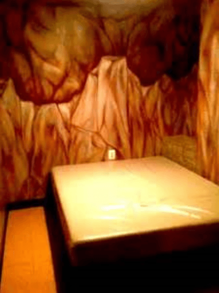 Pleasure Garden Club - Swinger Club in Philadelphia, United States