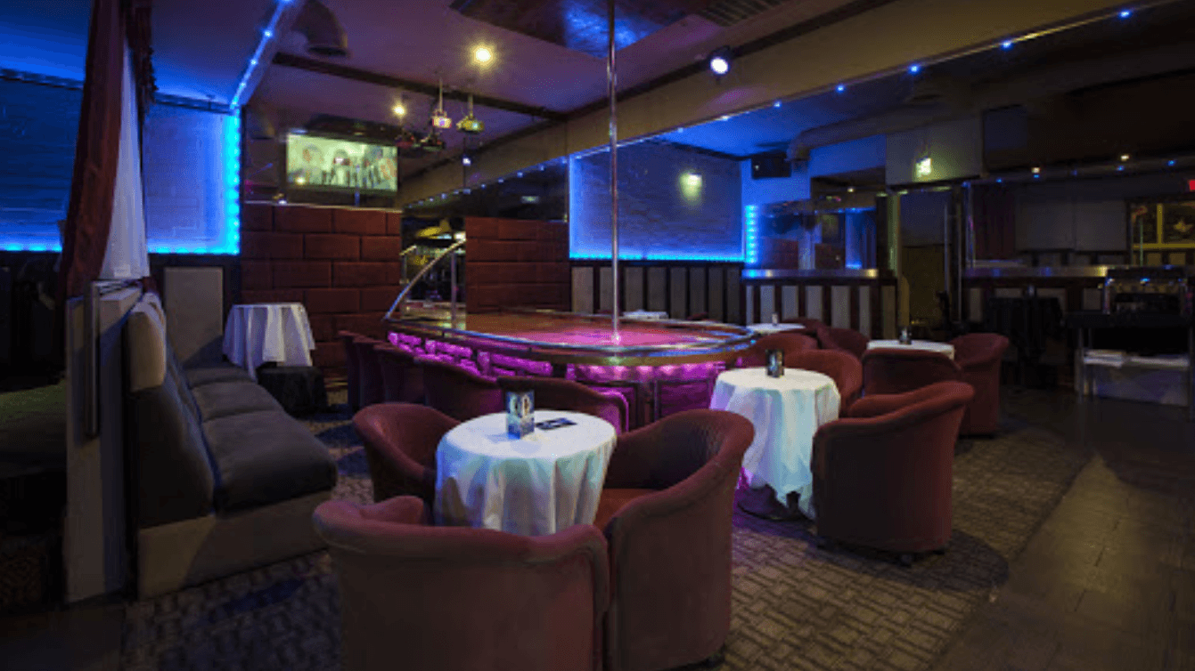 Essexs Gentlemen's Club - Nightclub in Phoenix, United States