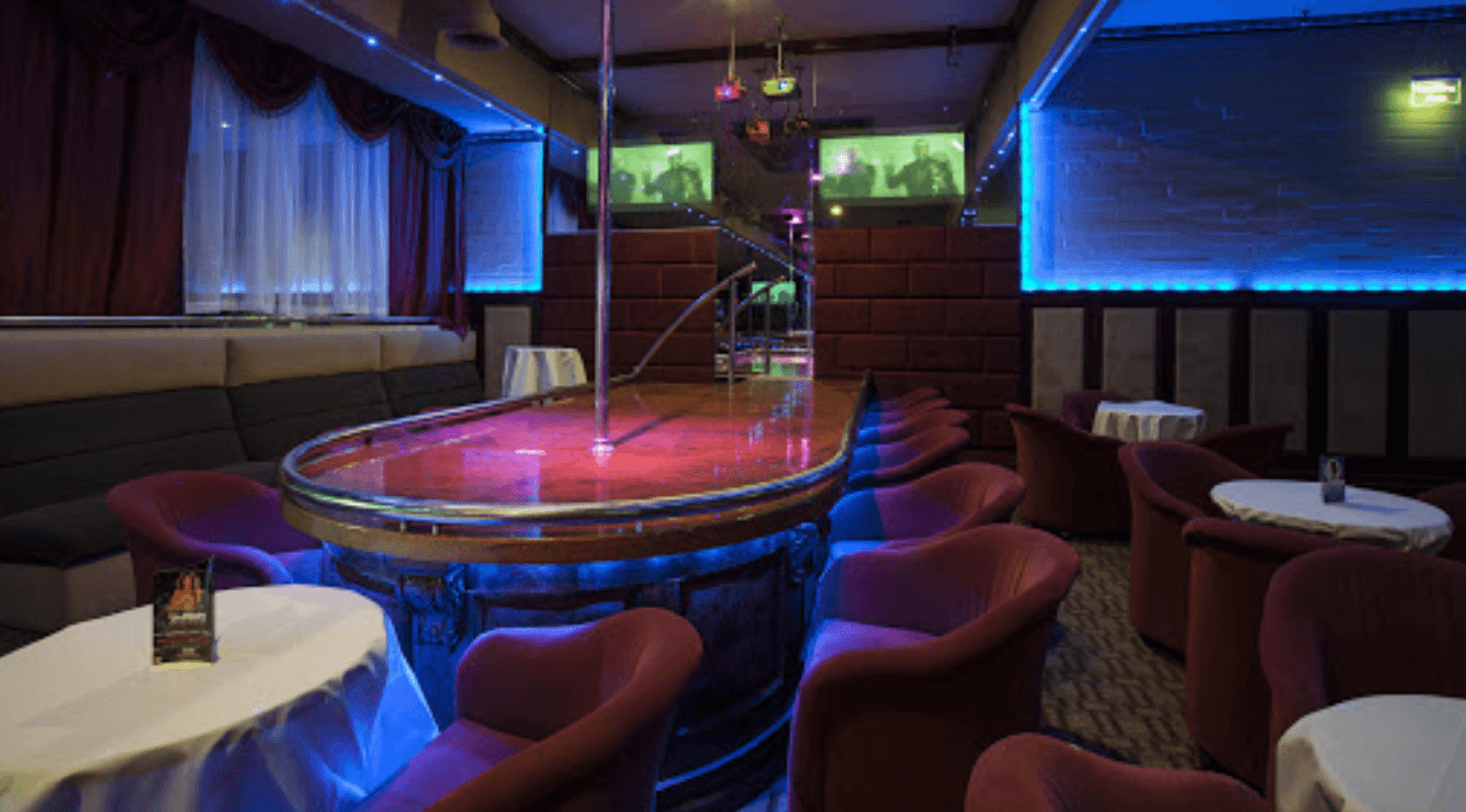 Essexs Gentlemen's Club - Nightclub in Phoenix, United States