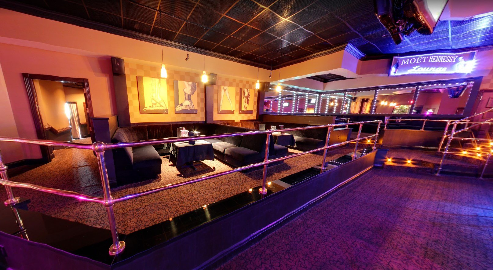 Cheerleaders Gentlemen's Club - Nightclub in Pittsburgh, United States