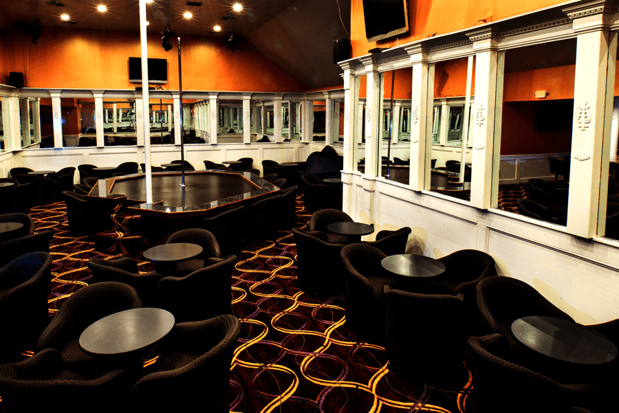 Crazy Horse Cabaret - Port Allen - Nightclub in Port Allen, United States