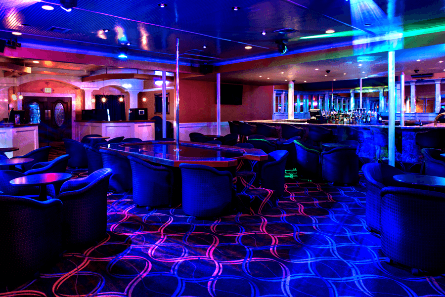 Crazy Horse Cabaret - Port Allen - Nightclub in Port Allen, United States