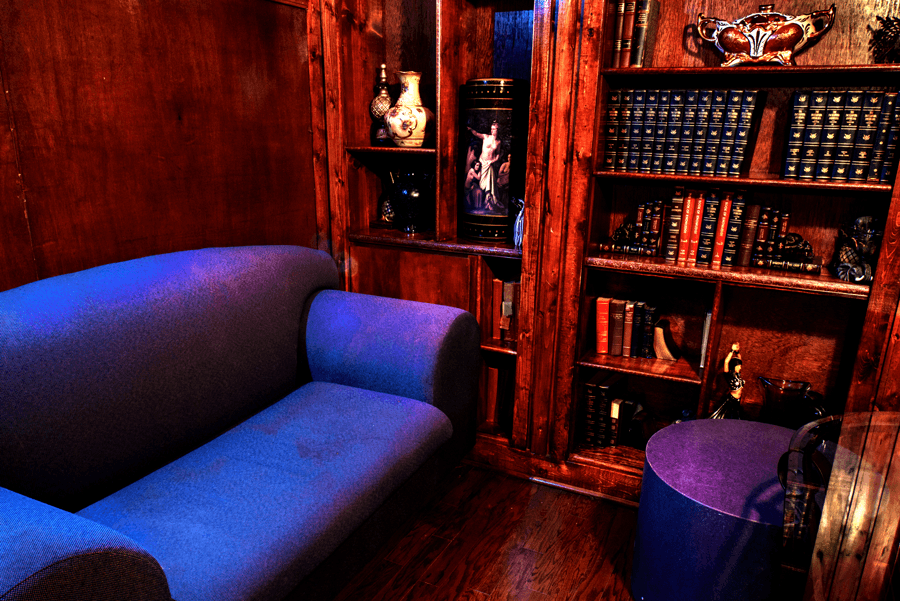Crazy Horse Cabaret - Port Allen - Nightclub in Port Allen, United States