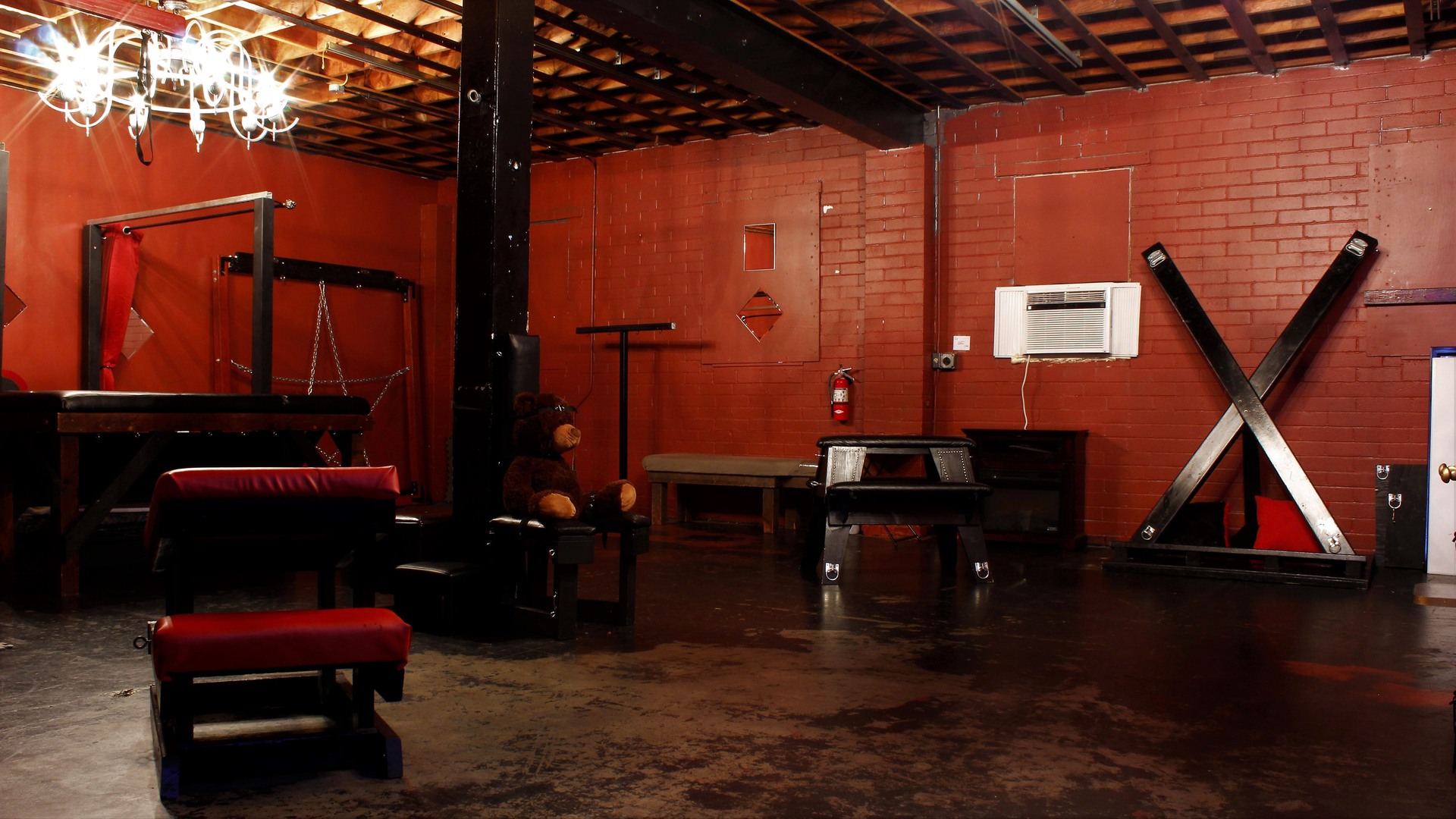 Catalyst: A Sex Positive Place - Swinger Club in Portland, United States
