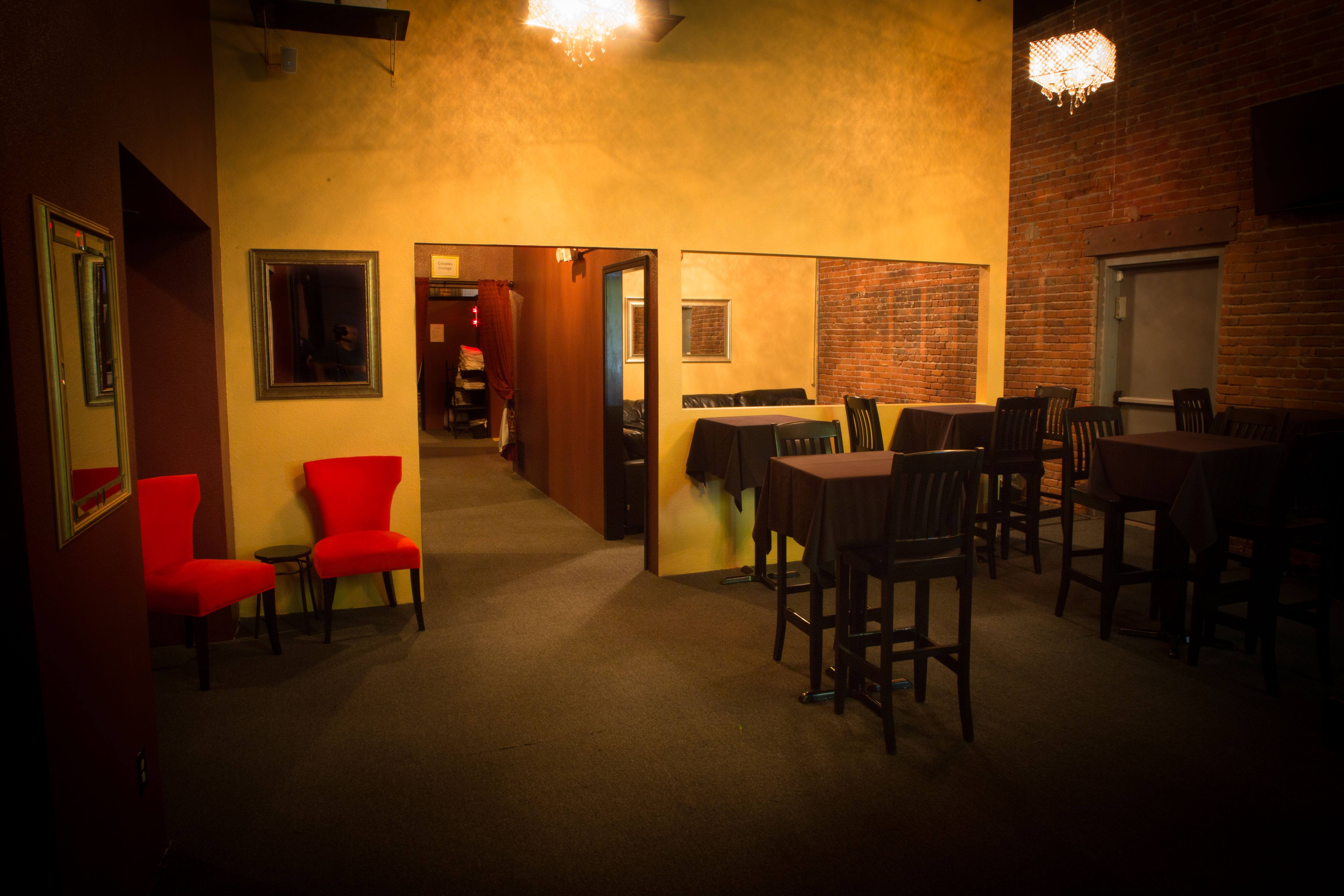 Club Privata - Swinger Club in Portland, United States