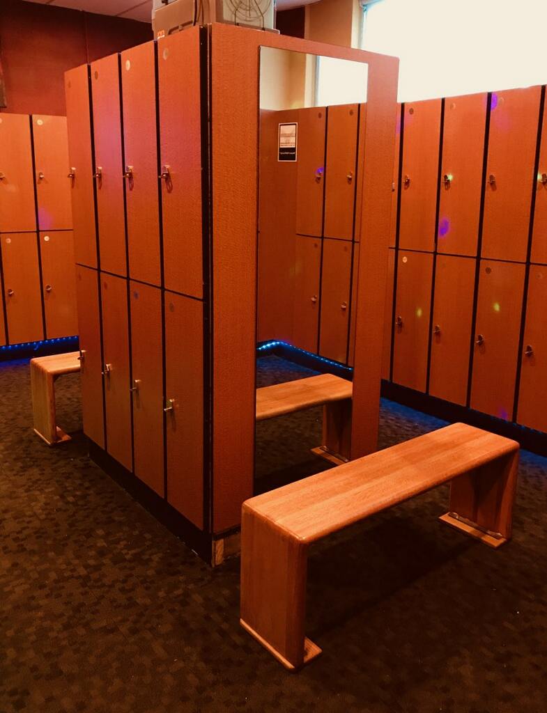 Hawks PDX - Swinger Club in Portland, United States