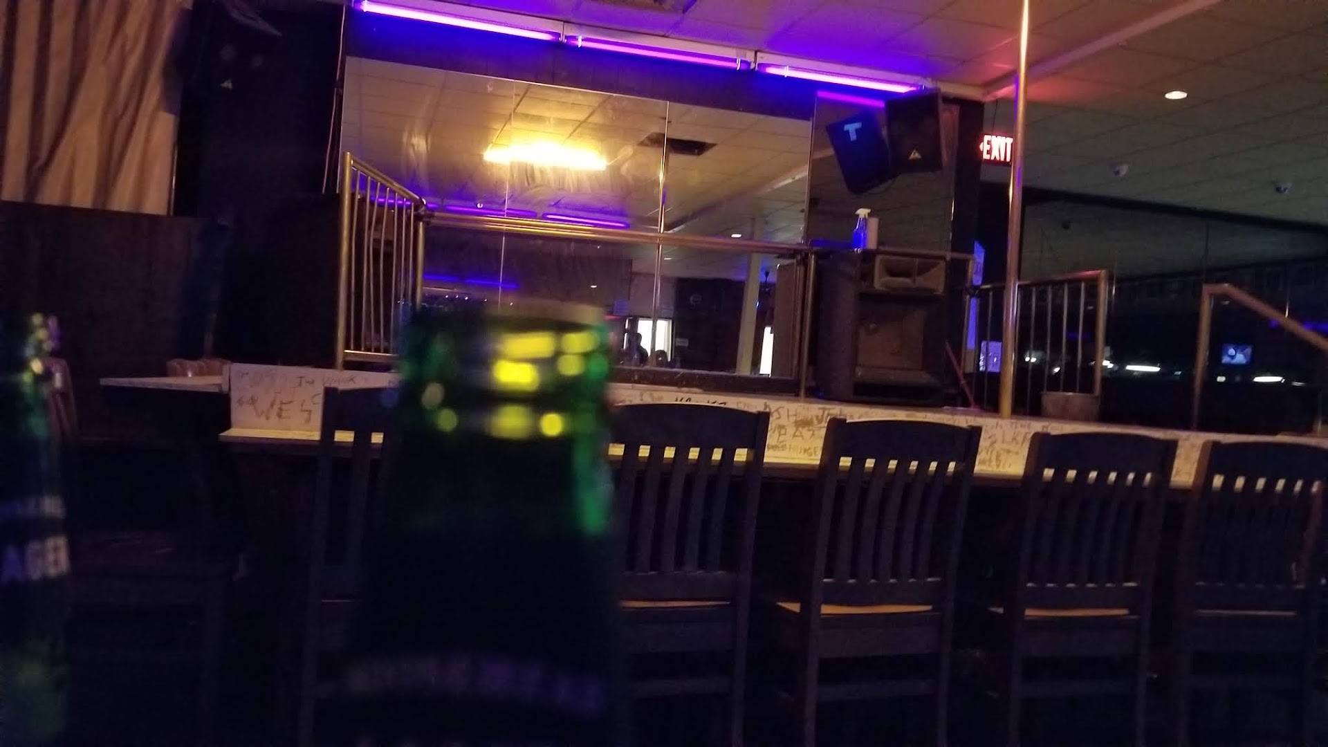 Nikki's Roadhouse - Nightclub in Princeton, United States