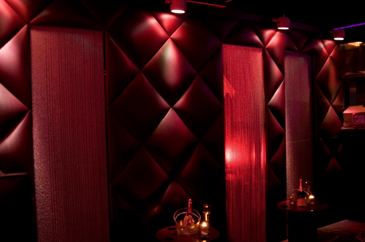 Breathless Men's Club - Nightclub in Rahway, United States