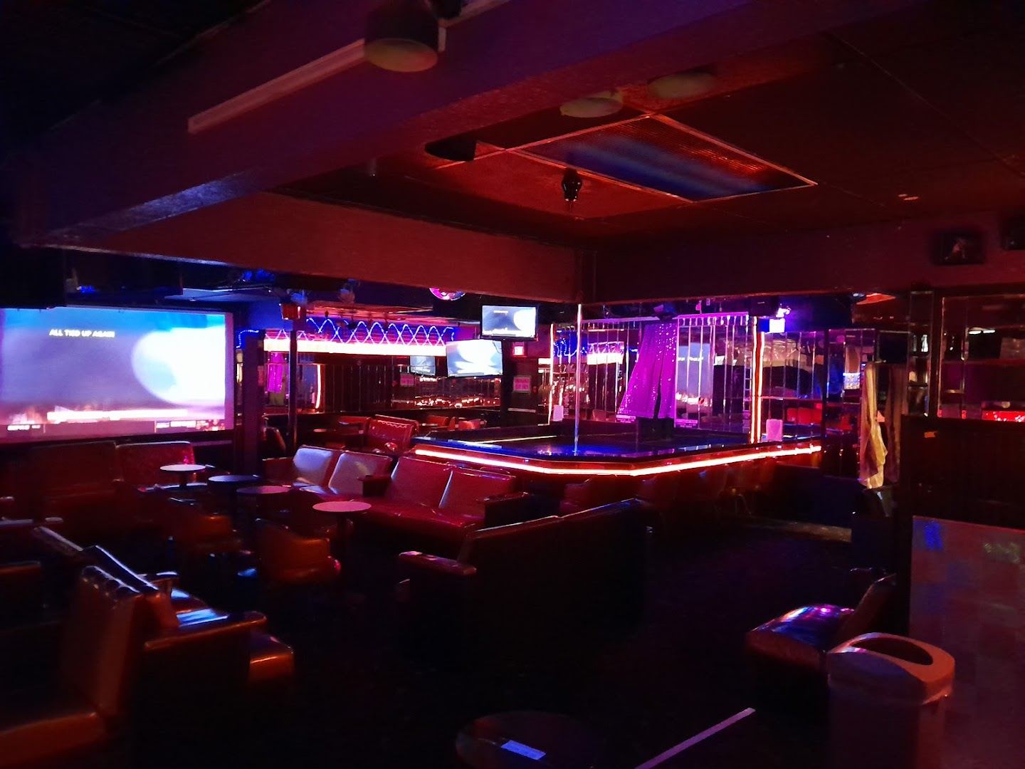 Pure Gold Showgirls & Adult Store - Nightclub in Rancho Cordova, United States