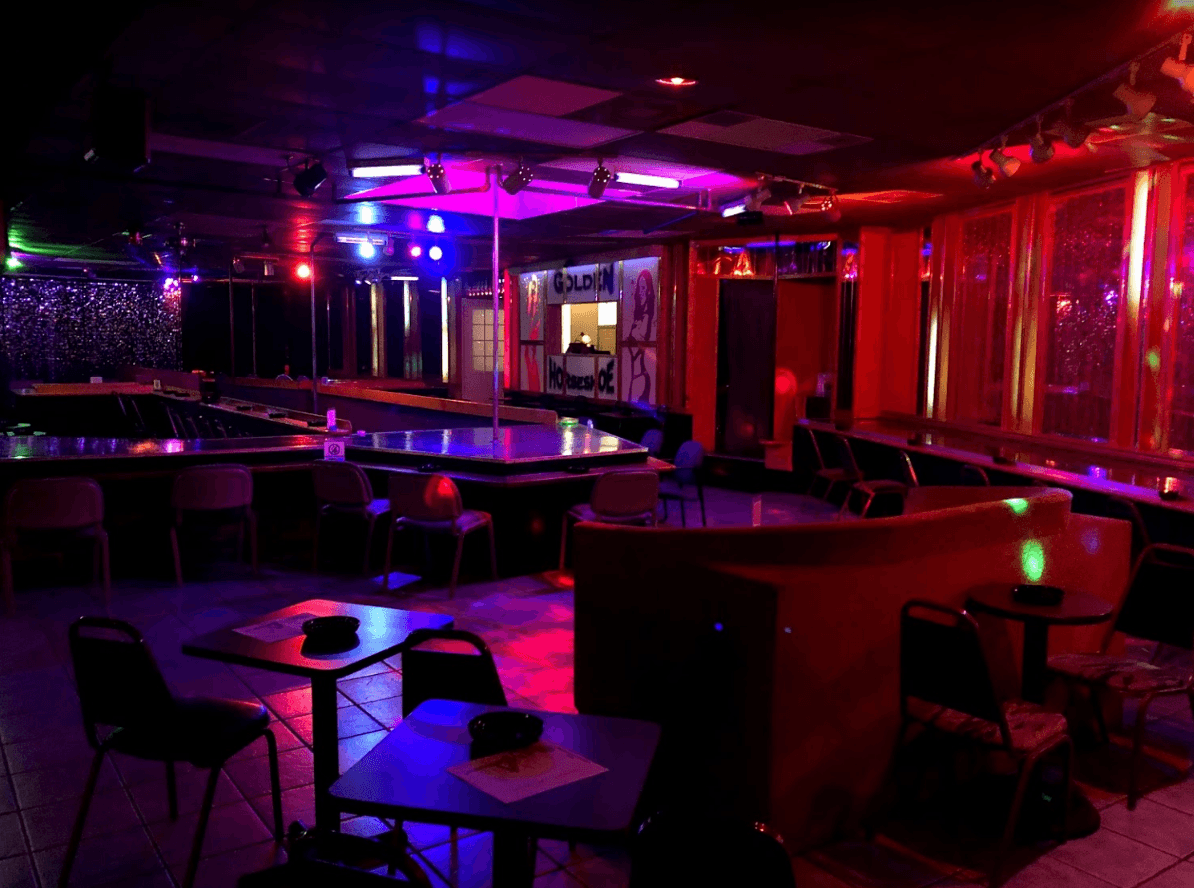 Golden Horseshoe Club - Nightclub in Ranson, United States