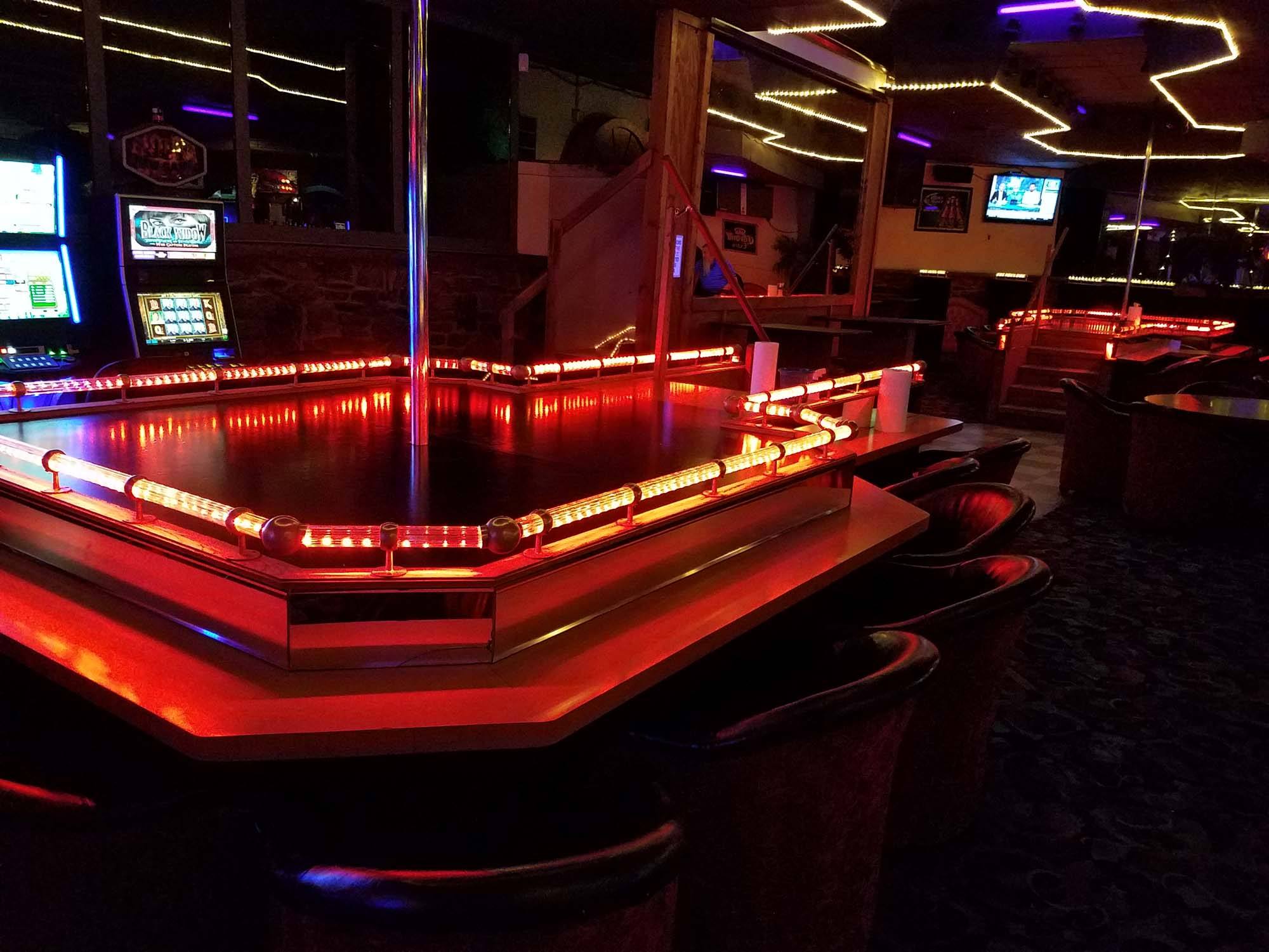 Bigfoot Lounge & Gentlemen's Club - Nightclub in Rockford, United States
