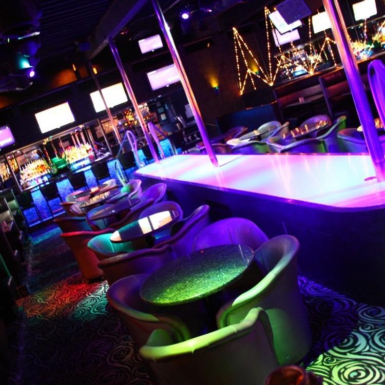 The Landing Strip Lounge - Nightclub in Romulus, United States