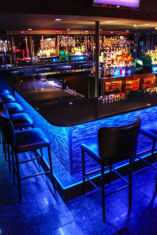 The Landing Strip Lounge - Nightclub in Romulus, United States