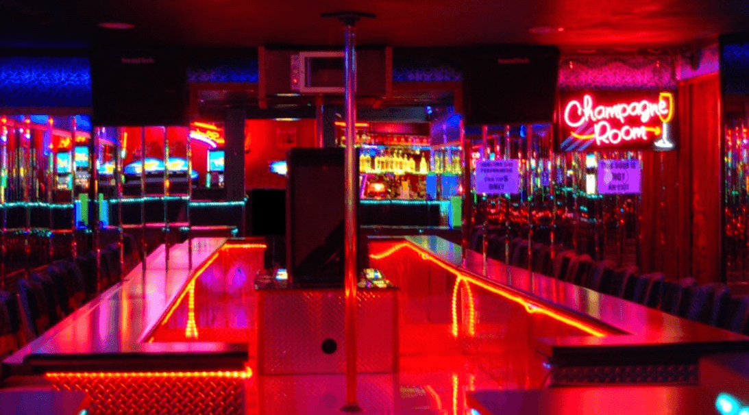 Presley's Playhouse Cabaret - Nightclub in Salem, United States