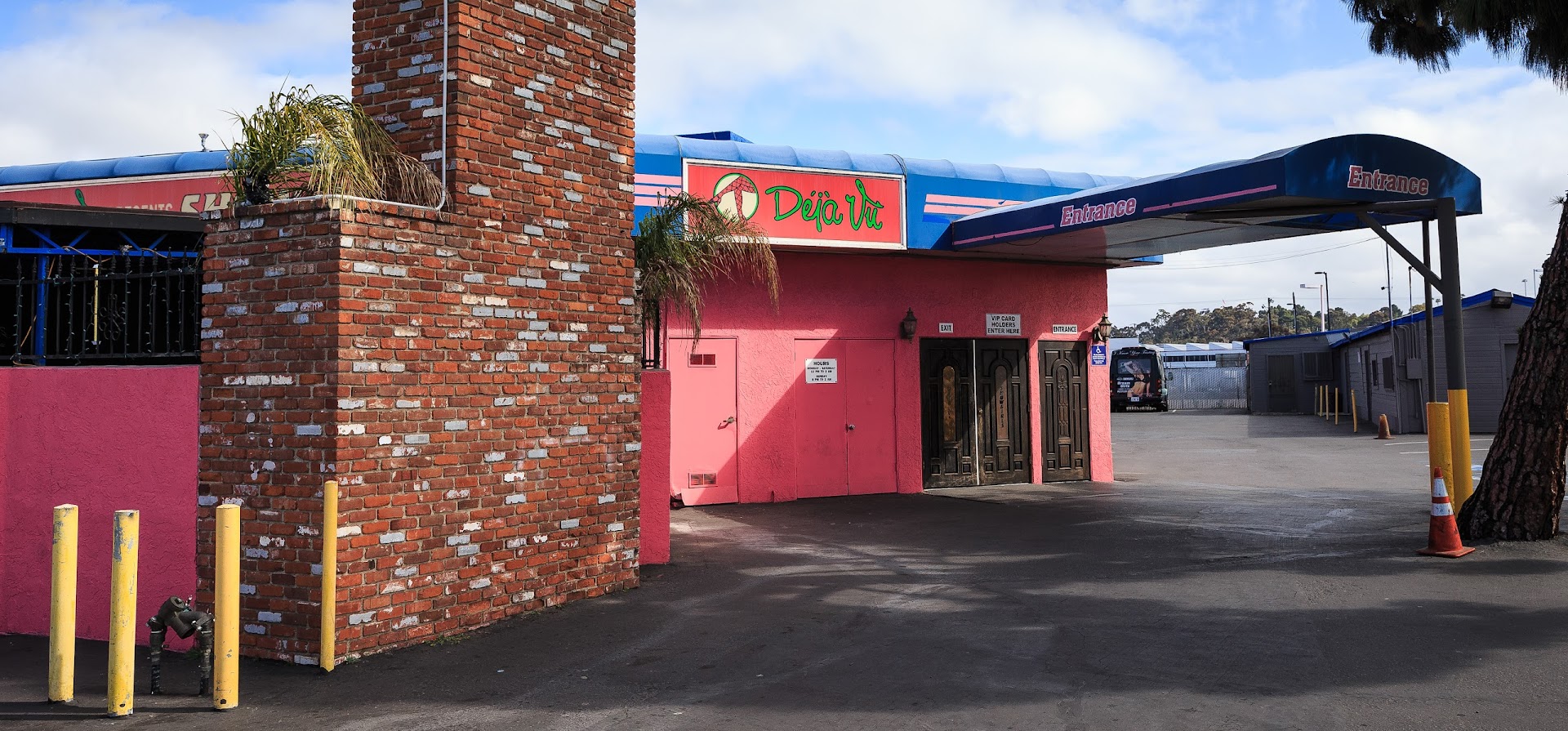 Deja Vu Showgirls San Diego - Nightclub in San Diego, United States