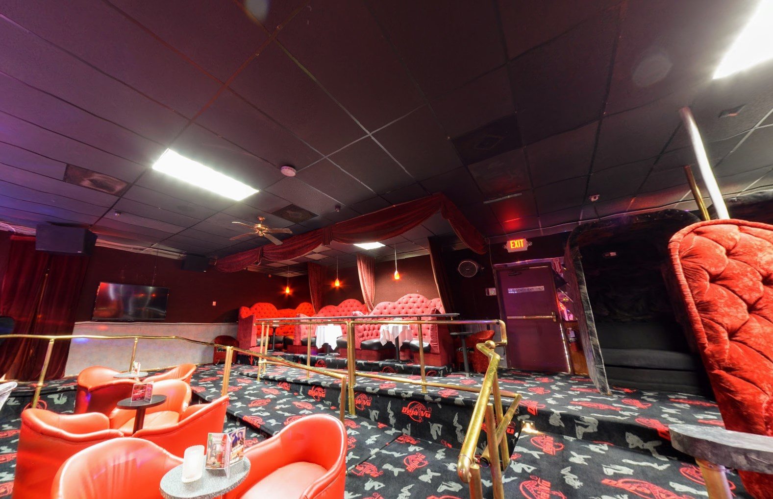 Deja Vu Showgirls San Diego - Nightclub in San Diego, United States