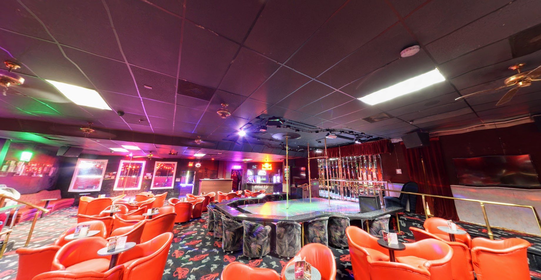 Deja Vu Showgirls San Diego - Nightclub in San Diego, United States