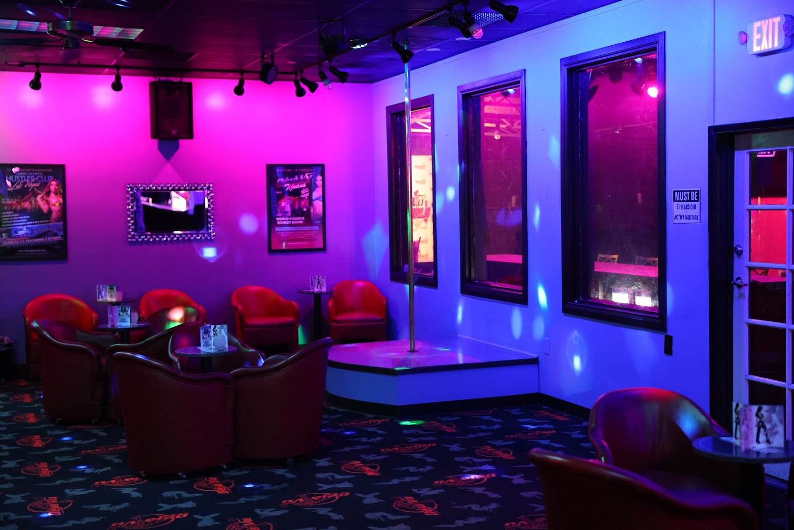 Deja Vu Showgirls San Diego - Nightclub in San Diego, United States