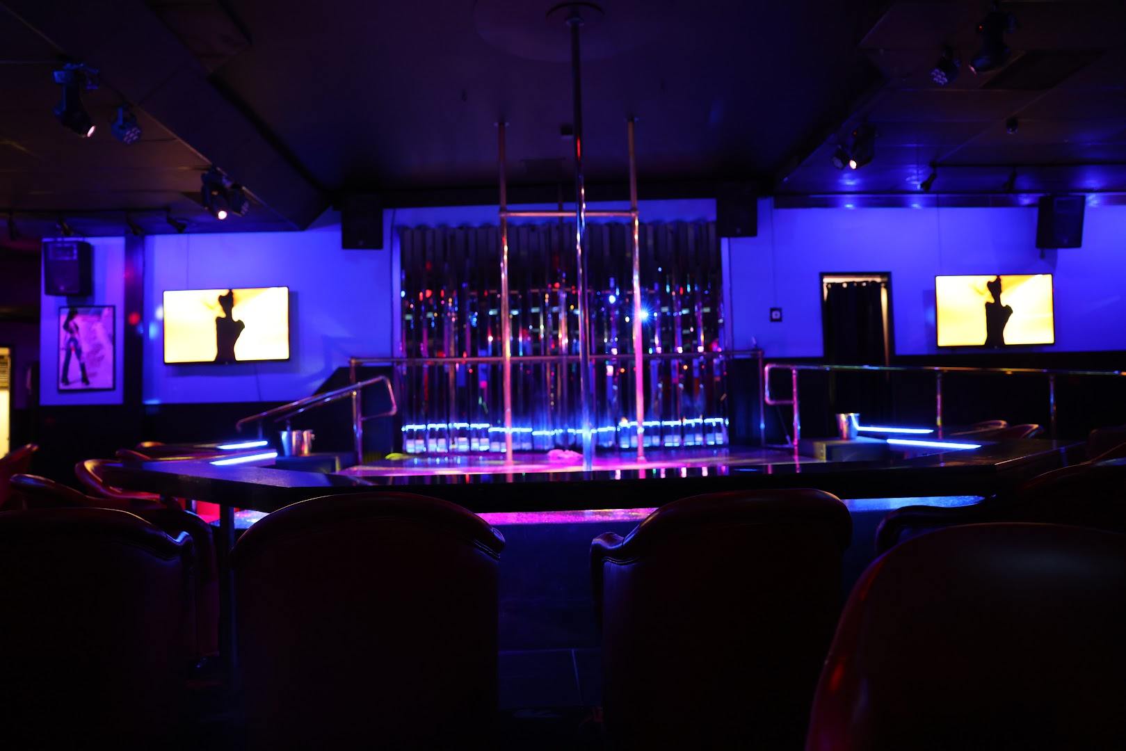 Deja Vu Showgirls San Diego - Nightclub in San Diego, United States