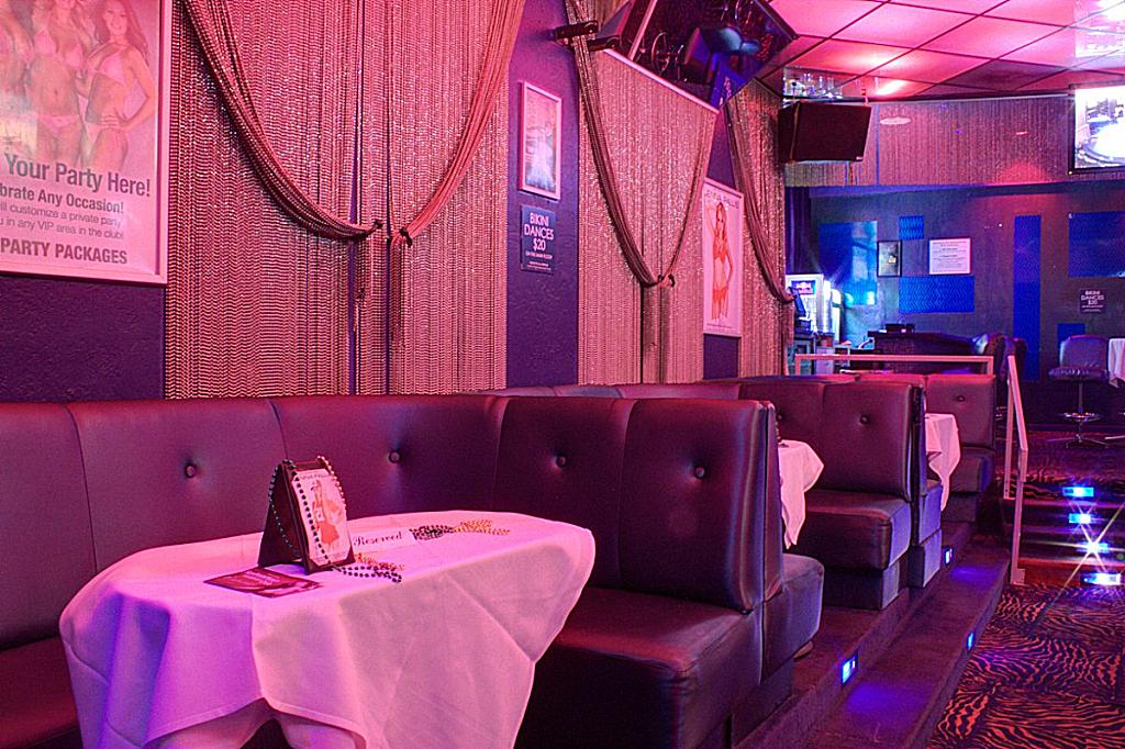 Deja Vu Centerfolds - Nightclub in San Francisco, United States