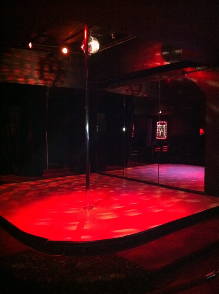 Centerfold Strips - Seattle - Nightclub in Seattle, United States