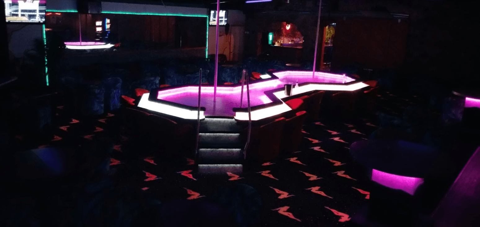 High Heels Gentlemen's Club - Nightclub in Somonauk, United States