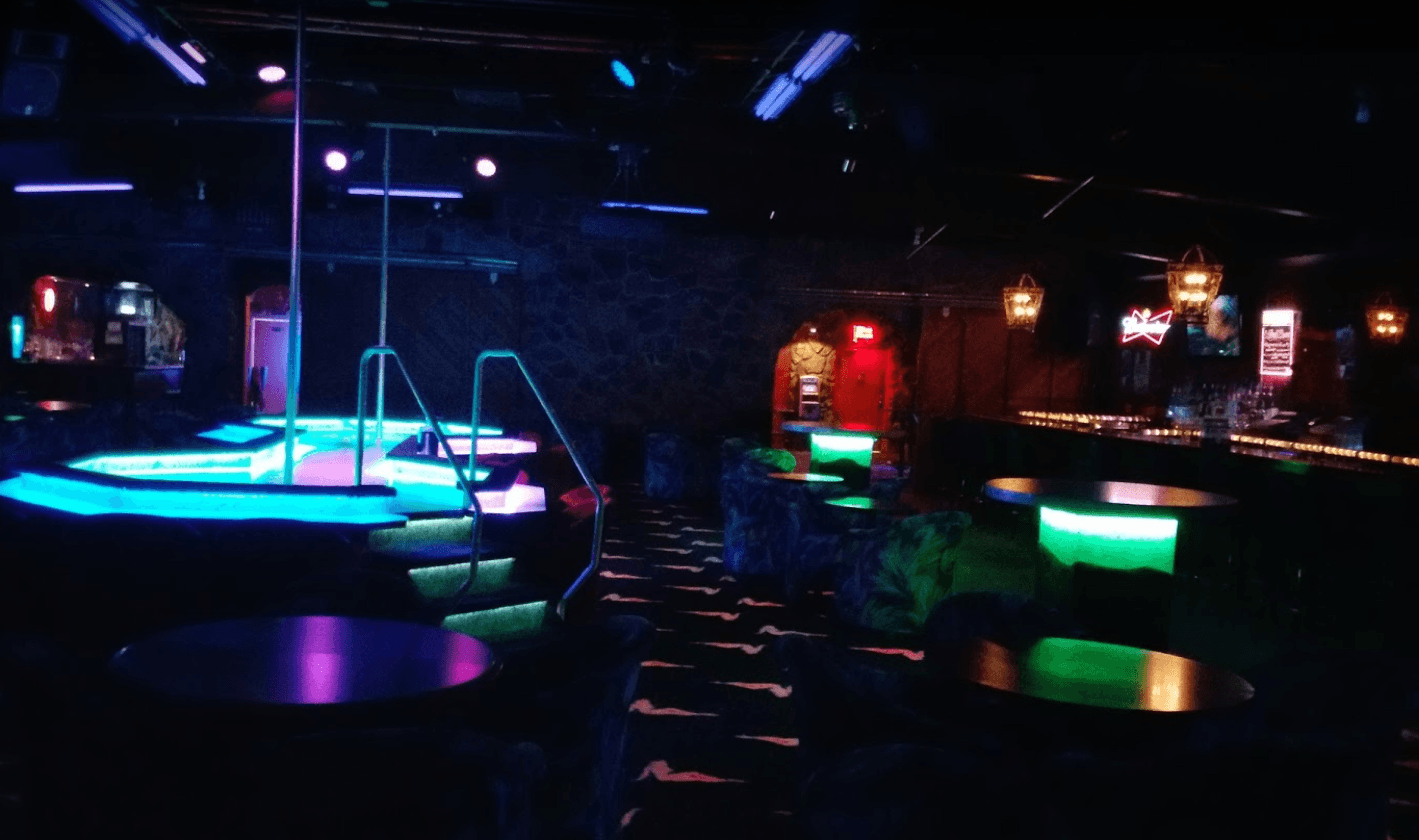 High Heels Gentlemen's Club - Nightclub in Somonauk, United States